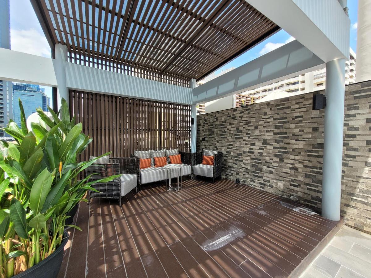Citrus Suites Sukhumvit 6 By Compass Hospitality Bangkok Exterior foto