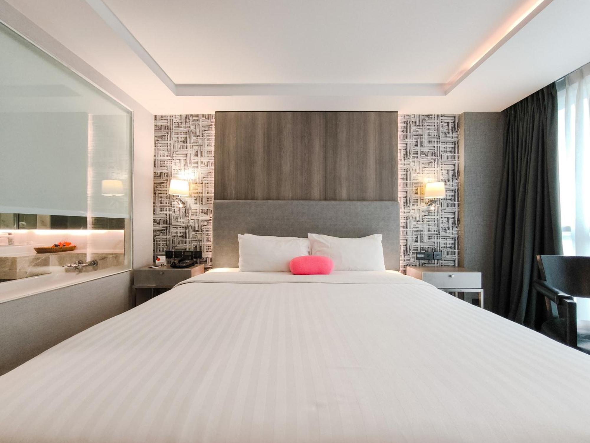 Citrus Suites Sukhumvit 6 By Compass Hospitality Bangkok Exterior foto