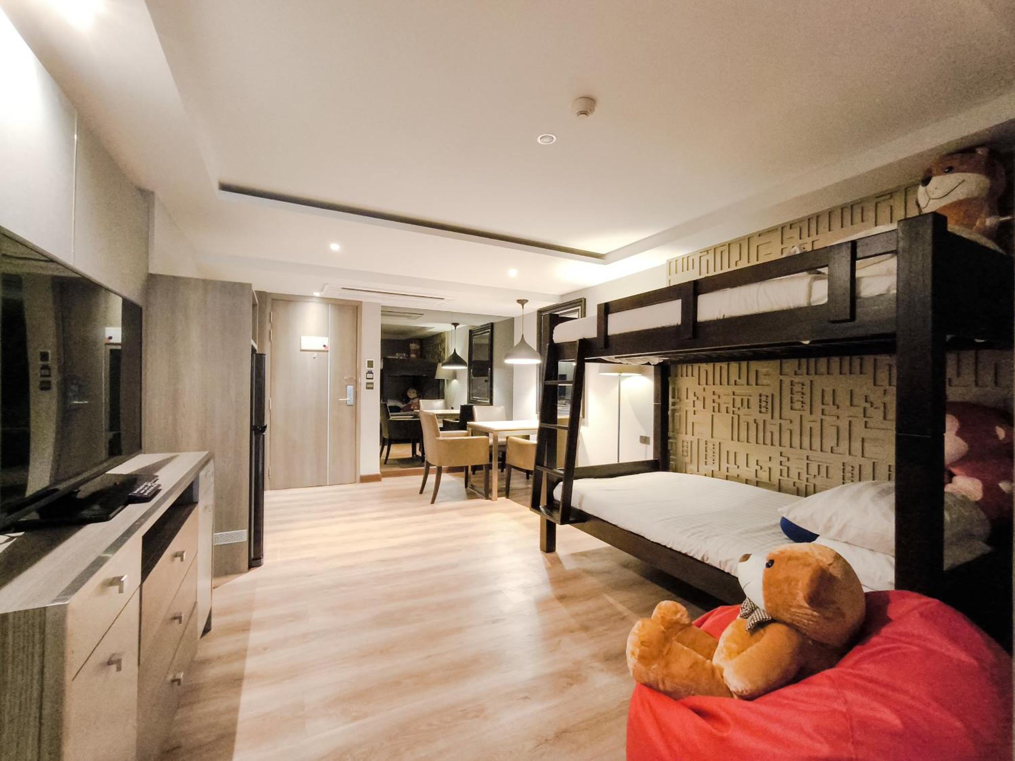 Citrus Suites Sukhumvit 6 By Compass Hospitality Bangkok Exterior foto