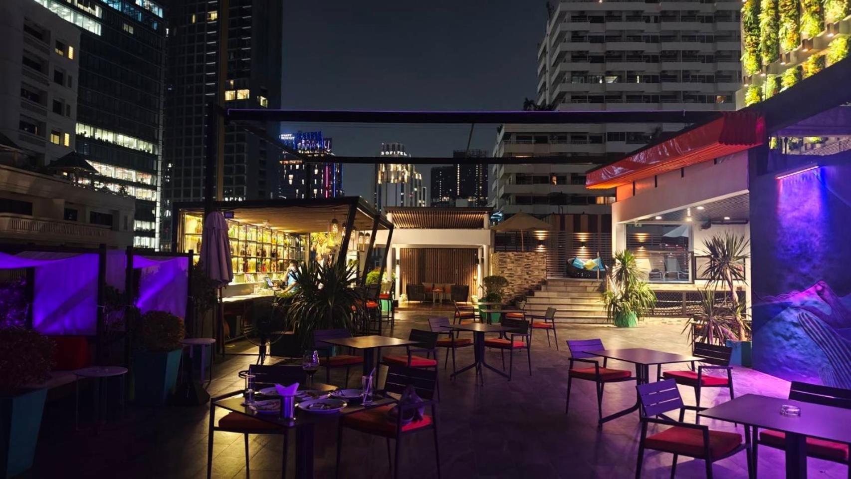 Citrus Suites Sukhumvit 6 By Compass Hospitality Bangkok Exterior foto